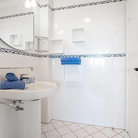 Les Tourelles Apart Otel