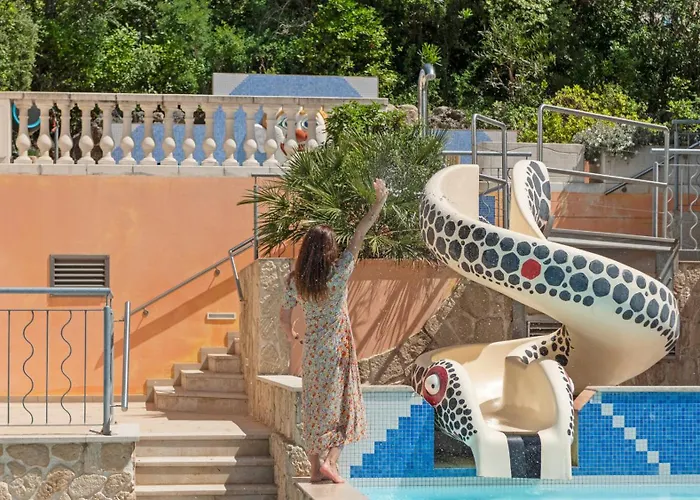 Apartmanhotel Les Tourelles 3*