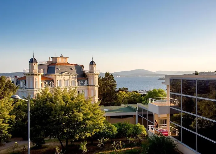 Les Tourelles Sainte-Maxime