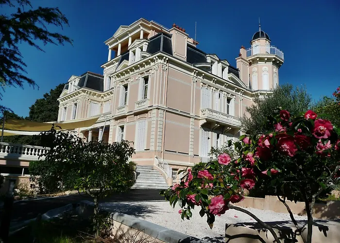 Les Tourelles Apartmanhotel