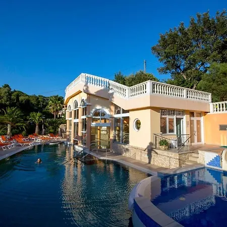 Aparthotel Residence Les Tourelles Sainte-Maxime