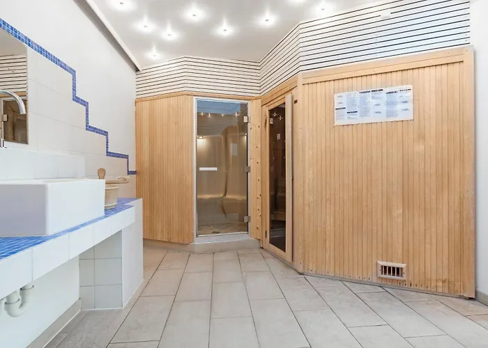 Les Tourelles 3* سانت ماكسيم