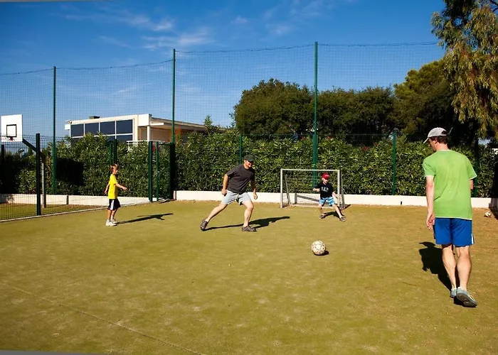 מלון דירות Les Tourelles סן-מקסים